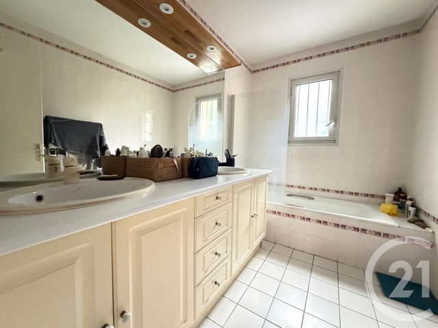 maison à vendre - 7 pièces - 179.0 m2 - TREILLIERES - 44 - PAYS-DE-LOIRE - Century 21 A.B.E.