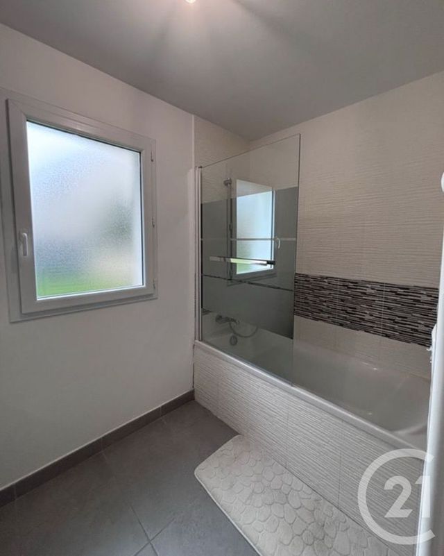 maison à vendre - 5 pièces - 102.0 m2 - GRANDCHAMPS DES FONTAINES - 44 - PAYS-DE-LOIRE - Century 21 A.B.E.