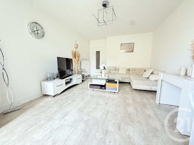 Appartement F3 à vendre - 3 pièces - 67.82 m2 - ORVAULT - 44 - PAYS-DE-LOIRE - Century 21 A.B.E.