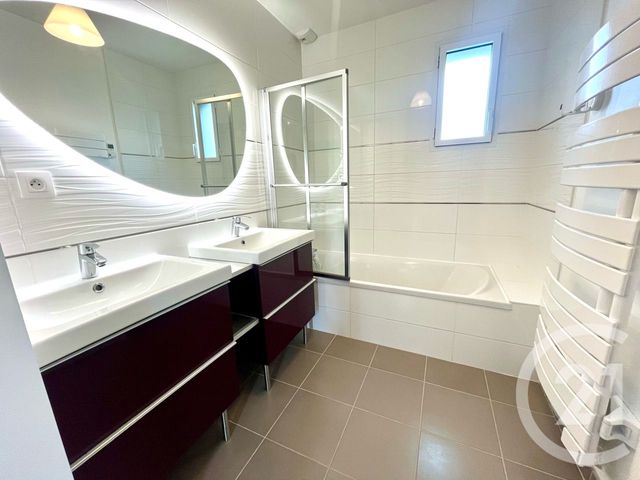 maison à vendre - 6 pièces - 138.39 m2 - LA CHAPELLE SUR ERDRE - 44 - PAYS-DE-LOIRE - Century 21 A.B.E.