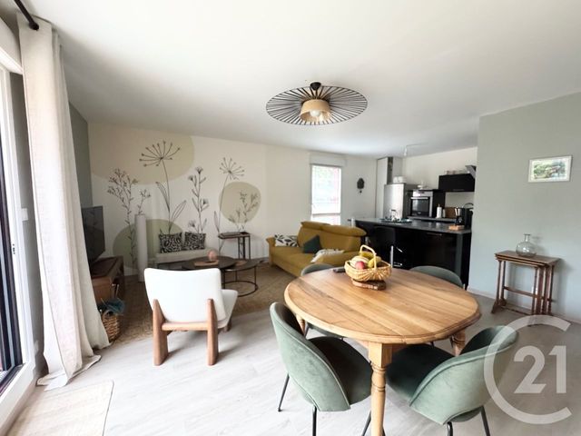 Appartement T4 à vendre - 4 pièces - 70.0 m2 - SAUTRON - 44 - PAYS-DE-LOIRE - Century 21 A.B.E.