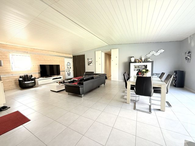 maison à vendre - 6 pièces - 136.0 m2 - MACHECOUL ST MEME - 44 - PAYS-DE-LOIRE - Century 21 A.B.E.