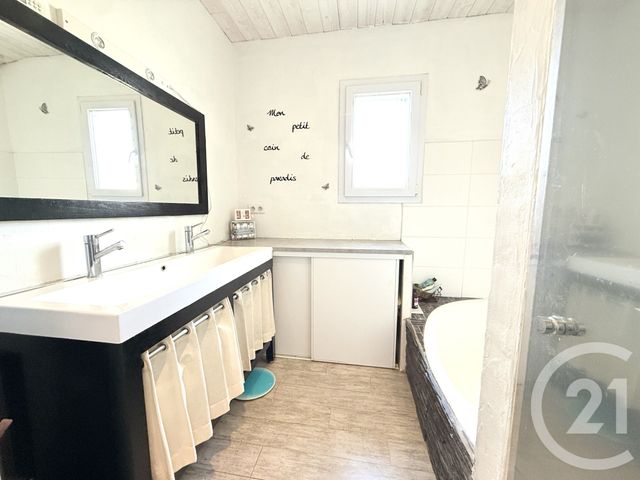 maison à vendre - 6 pièces - 136.0 m2 - MACHECOUL ST MEME - 44 - PAYS-DE-LOIRE - Century 21 A.B.E.