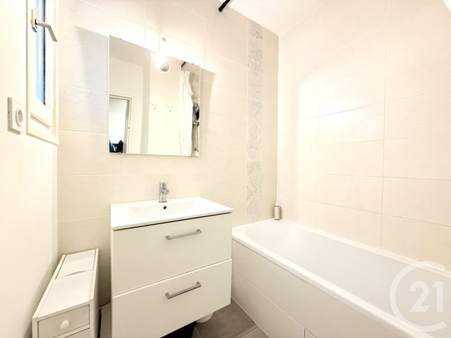 Appartement F2 à louer - 2 pièces - 50.0 m2 - NANTES - 44 - PAYS-DE-LOIRE - Century 21 A.B.E.