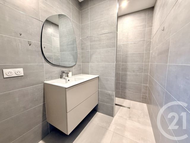 maison à vendre - 6 pièces - 172.0 m2 - LA CHAPELLE SUR ERDRE - 44 - PAYS-DE-LOIRE - Century 21 A.B.E.