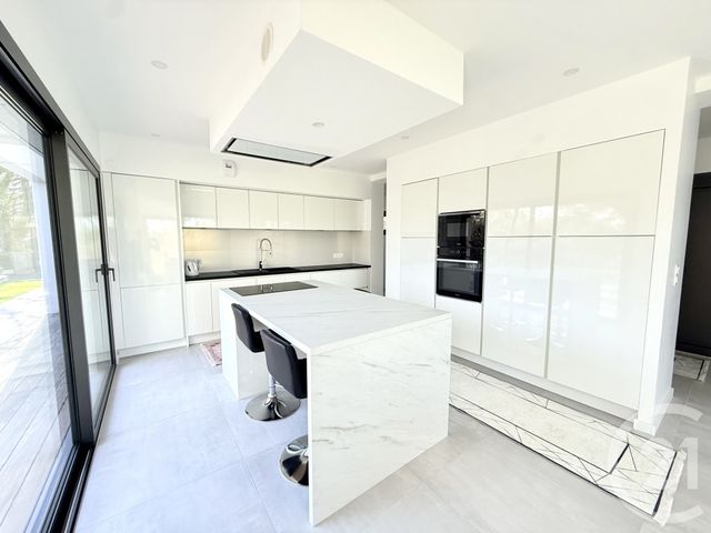 maison à vendre - 6 pièces - 172.0 m2 - LA CHAPELLE SUR ERDRE - 44 - PAYS-DE-LOIRE - Century 21 A.B.E.