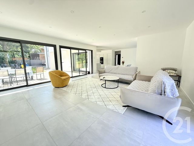maison à vendre - 6 pièces - 172.0 m2 - LA CHAPELLE SUR ERDRE - 44 - PAYS-DE-LOIRE - Century 21 A.B.E.