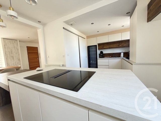 maison à vendre - 6 pièces - 150.0 m2 - BOUGUENAIS - 44 - PAYS-DE-LOIRE - Century 21 A.B.E.