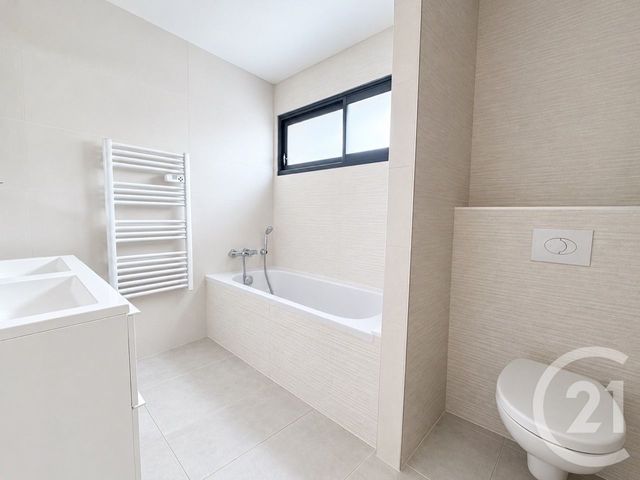 maison à vendre - 5 pièces - 142.0 m2 - TREILLIERES - 44 - PAYS-DE-LOIRE - Century 21 A.B.E.